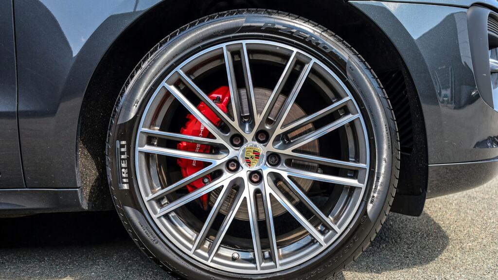 Porsche Macan Gts Pdk FP70YCF Grey #6