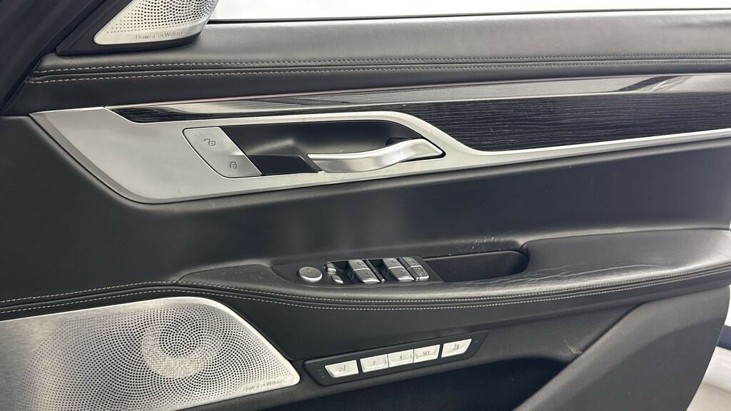 BMW 7 Series 740E Exclusive Black #20