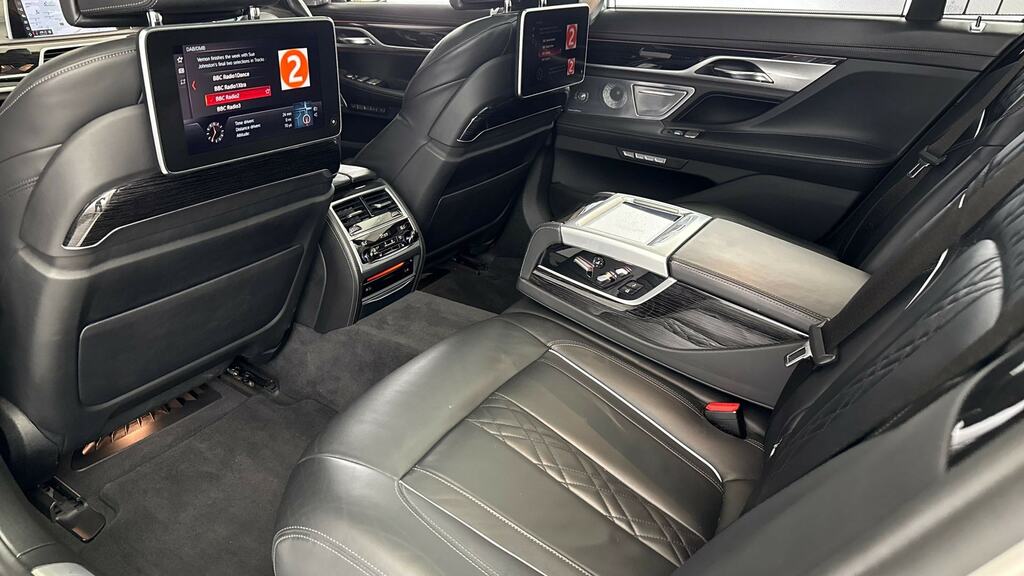 BMW 7 Series 740E Exclusive Black #12