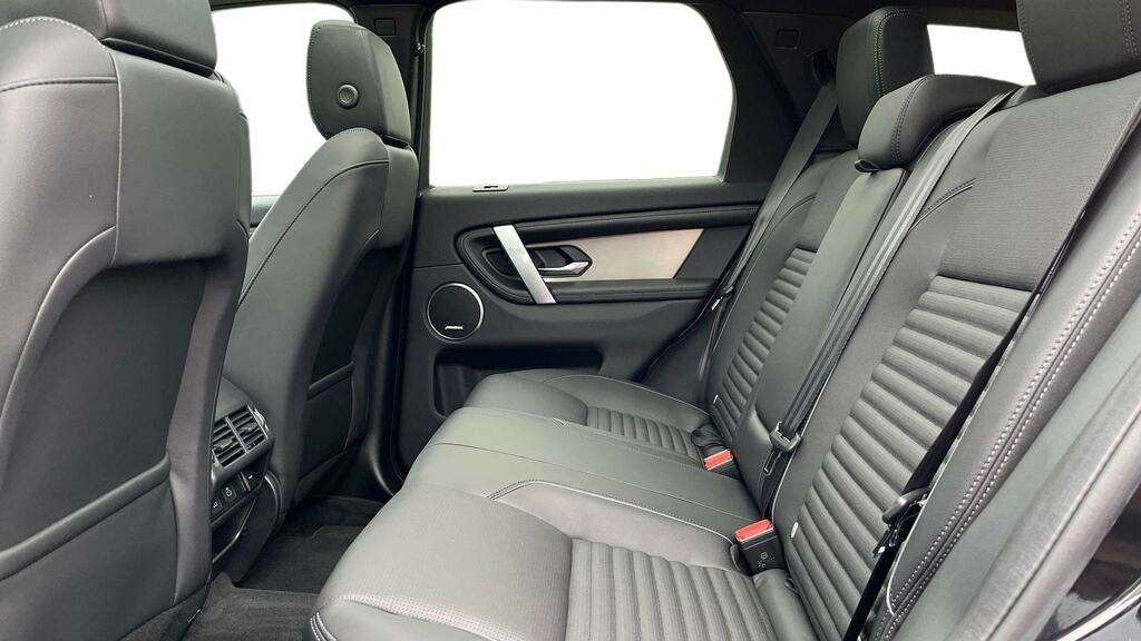 Land Rover Discovery Sport 1.5 P270e Dynamic Se 5 Seat DK75ODM Black #4