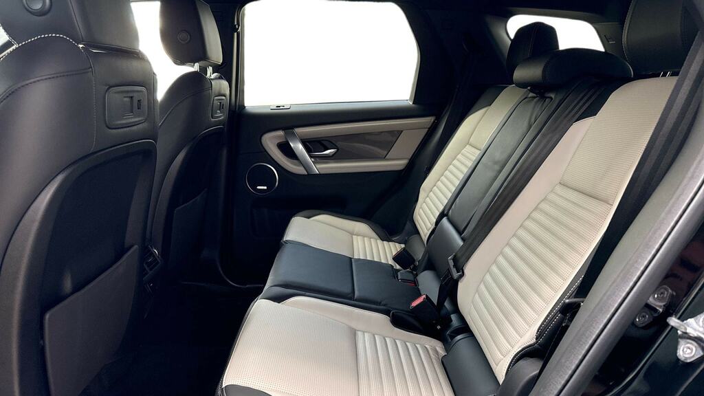 Land Rover Discovery Sport 2.0 D200 Metropolitan 5 Seat GL26BYO Black #4