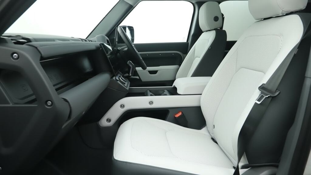 Land Rover Defender 110 2.0 P300e X-dynamic Se 110 KN75NXH Grey #3