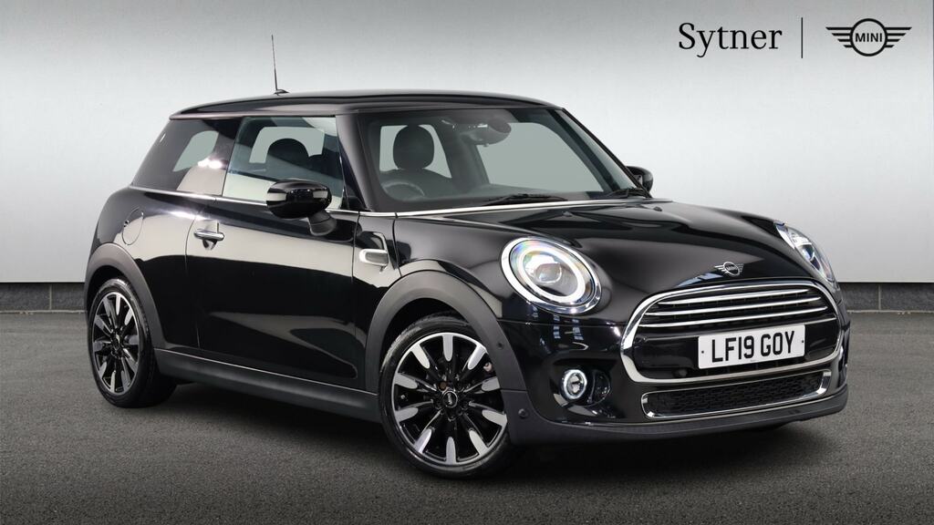 Mini Hatch 1.5 Cooper Exclusive II Comfortnav Pck Black