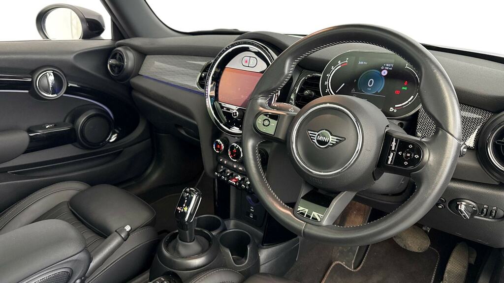 Mini Hatch 1.5 Cooper Exclusive RO24EKT Black #6