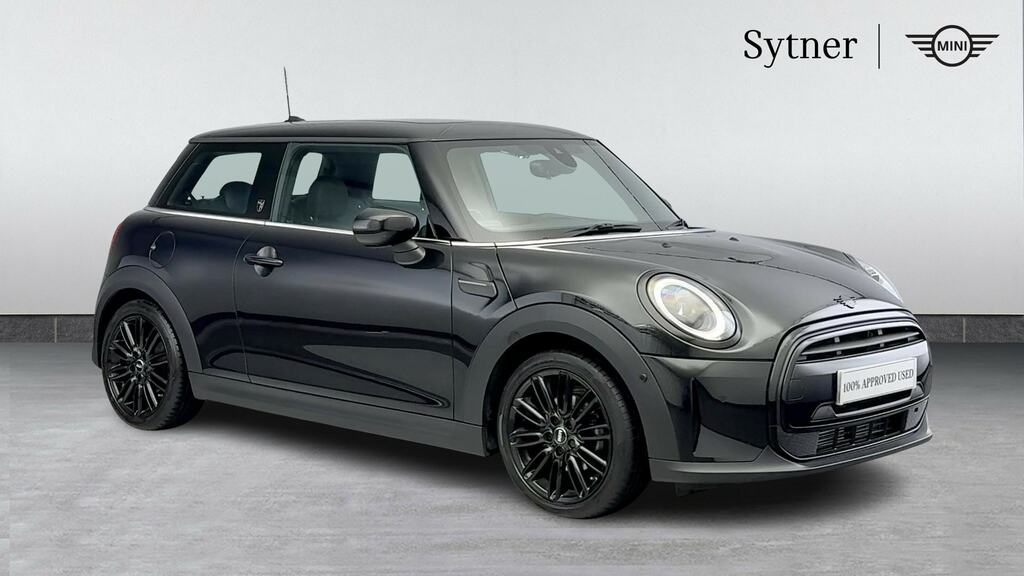 Mini Hatch 1.5 Cooper Exclusive Black