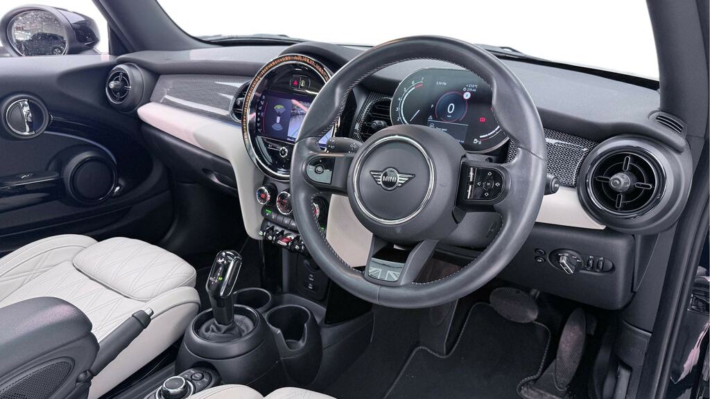 Mini Hatch 1.5 Cooper Exclusive Premium Plus NV73ABK Black #6