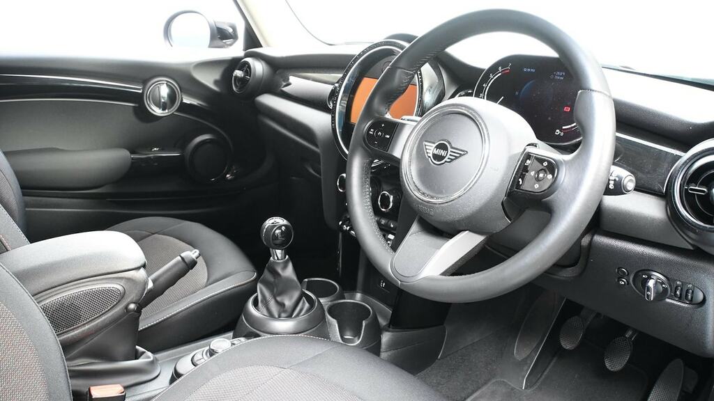 Mini Hatch 1.5 Cooper Classic Premium BC23NJY Silver #6