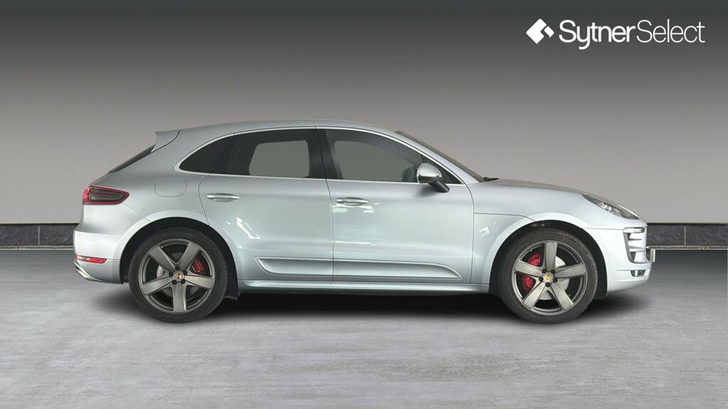 Porsche Macan Turbo Black #3