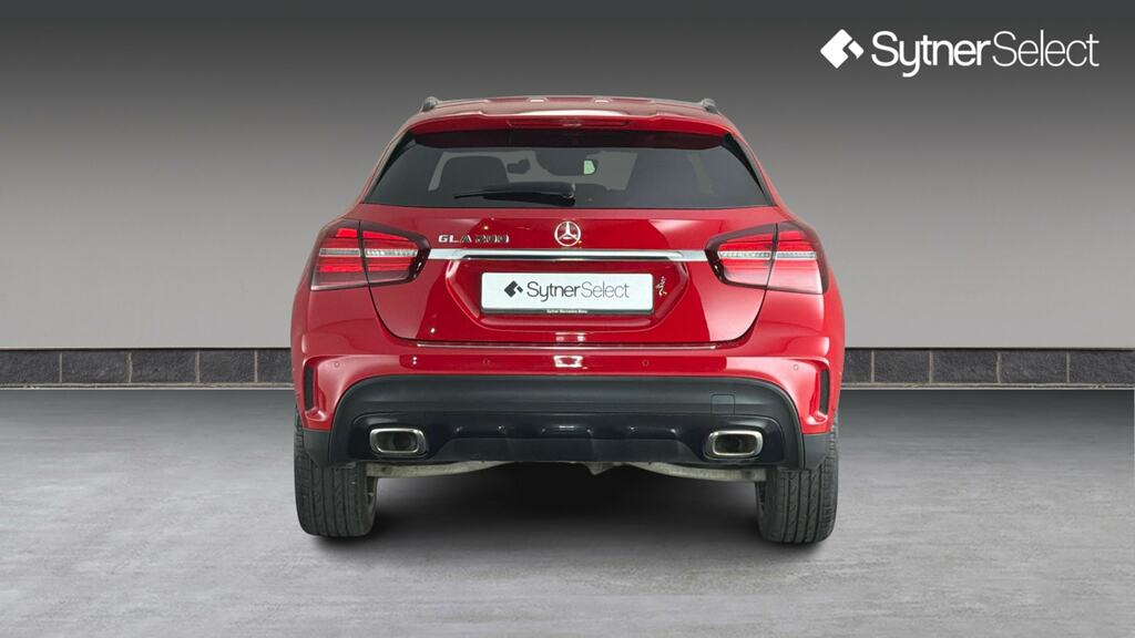 Mercedes-Benz GLA Class Gla 200 Amg Line Edition Plus Red #5