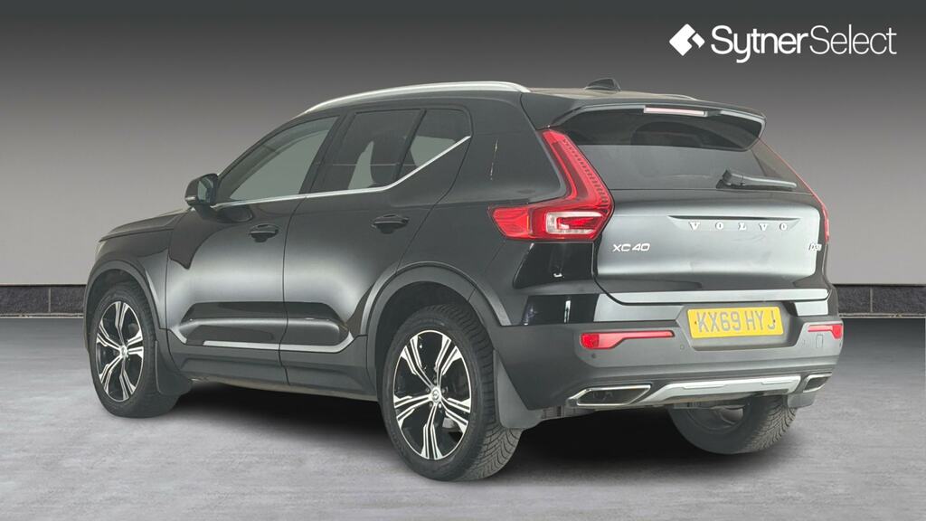Volvo XC40 2.0 D3 Inscription Pro KX69HYJ Black #2