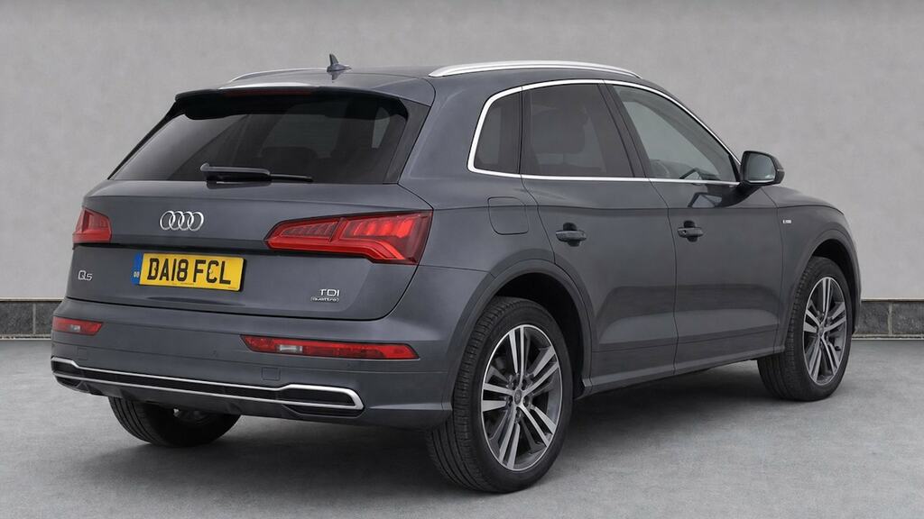 Audi Q5 2.0 Tdi Quattro S Line S Tronic Tech Pack DA18FCL Grey #4