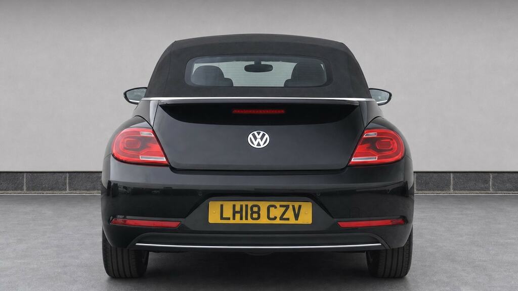 Volkswagen Beetle Gla 200 D Amg Line Black #7
