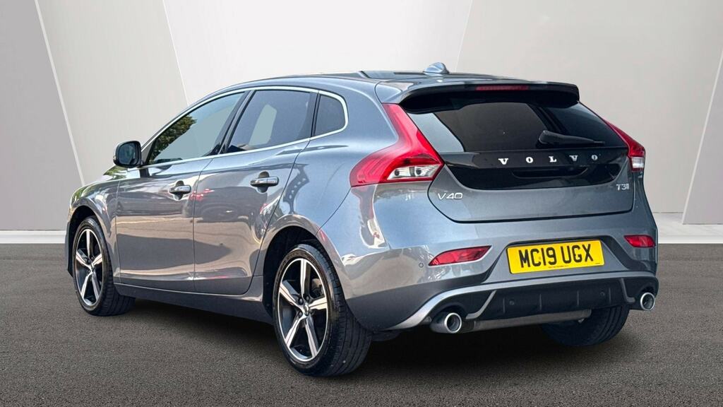 Volvo V40 T3 152 R Design Edition MC19UGX Grey #2