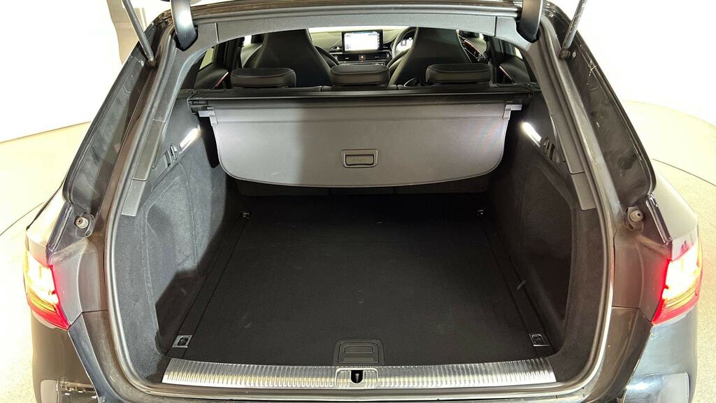 Audi RS4 Avant Rs 4 Avant Carbon Black 450 Ps Tiptronic Black #19