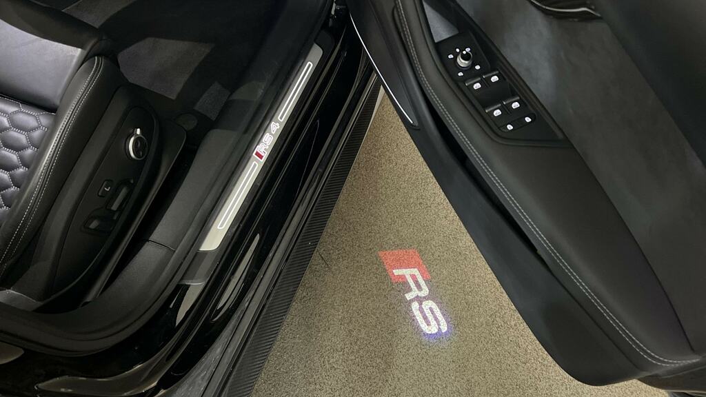 Audi RS4 Avant Rs 4 Avant Carbon Black 450 Ps Tiptronic Black #28