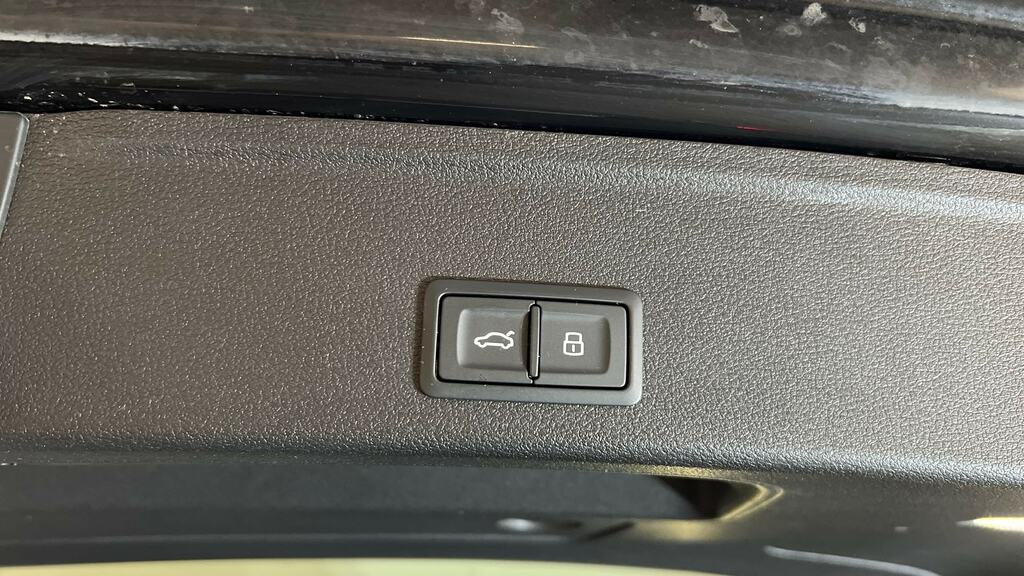 Audi RS4 Avant Rs 4 Avant Carbon Black 450 Ps Tiptronic Black #32