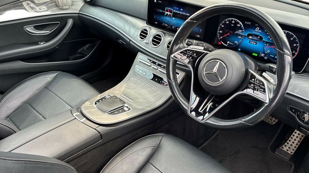 Mercedes-Benz E Class E200 Amg Line Night Edition Prem 9G-tronic KK23UFG Black #3