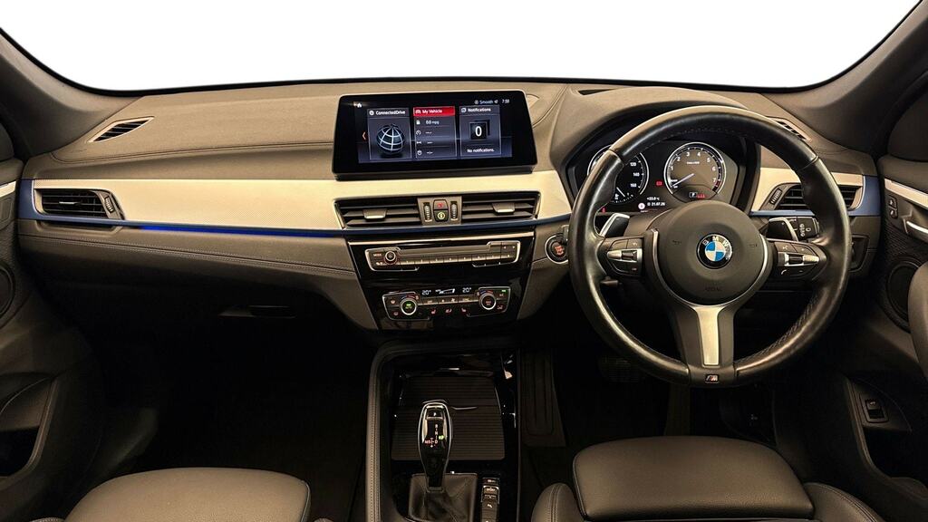 BMW X1 Xdrive 20I 178 M Sport Step DV71ZGO Grey #4