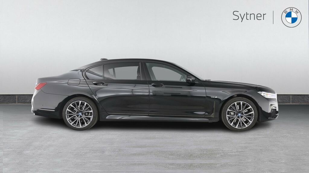 BMW 7 Series 745Le Xdrive M Sport Black #3
