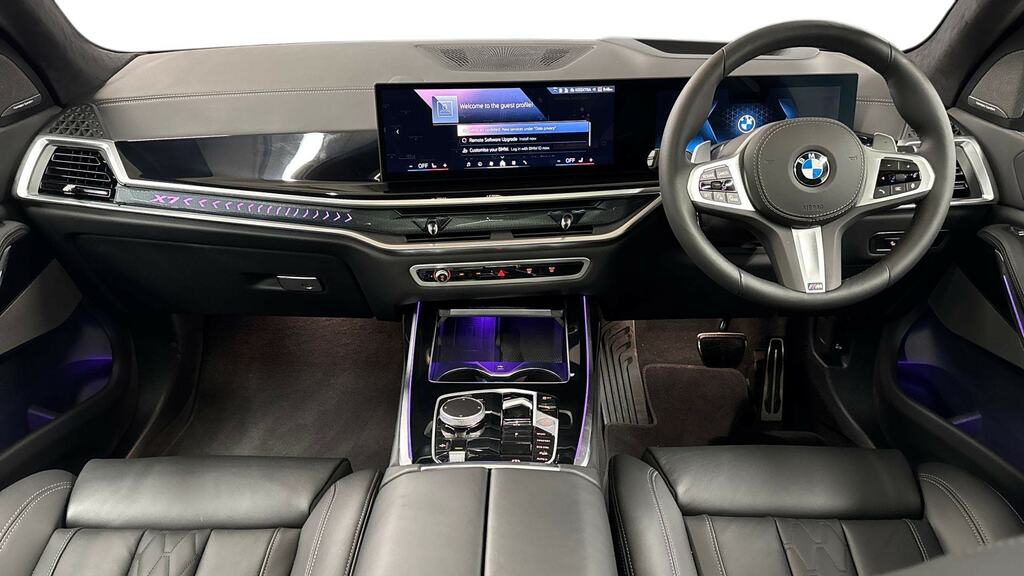BMW X7 Xdrive40d Mht M Sport Step Black #4