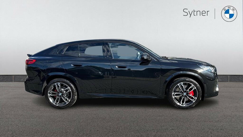 BMW iX2 230Kw Xdrive30 Shadow Edition 65Kwh Black #3