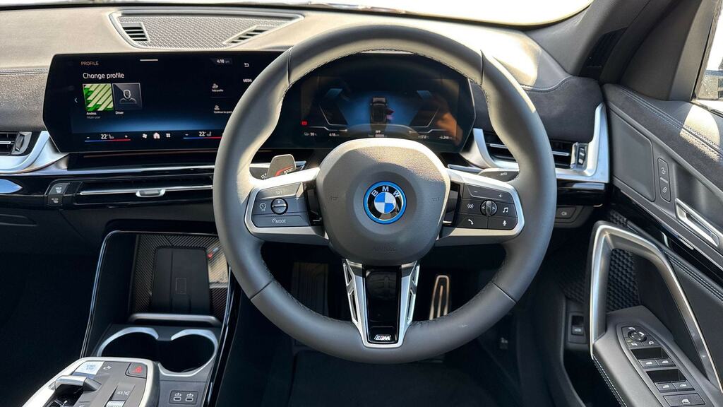 BMW iX2 230Kw Xdrive30 Shadow Edition 65Kwh Black #5