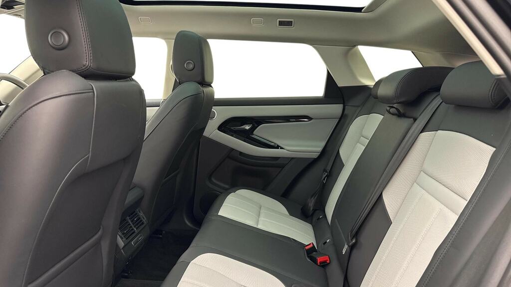 Land Rover Range Rover Evoque 2.0 D200 Dynamic Hse KT74BBV Black #4