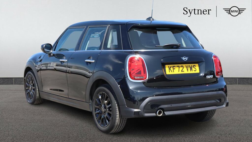 Mini Hatch 1.5 Cooper Classic Premium KF72VWS Black #2