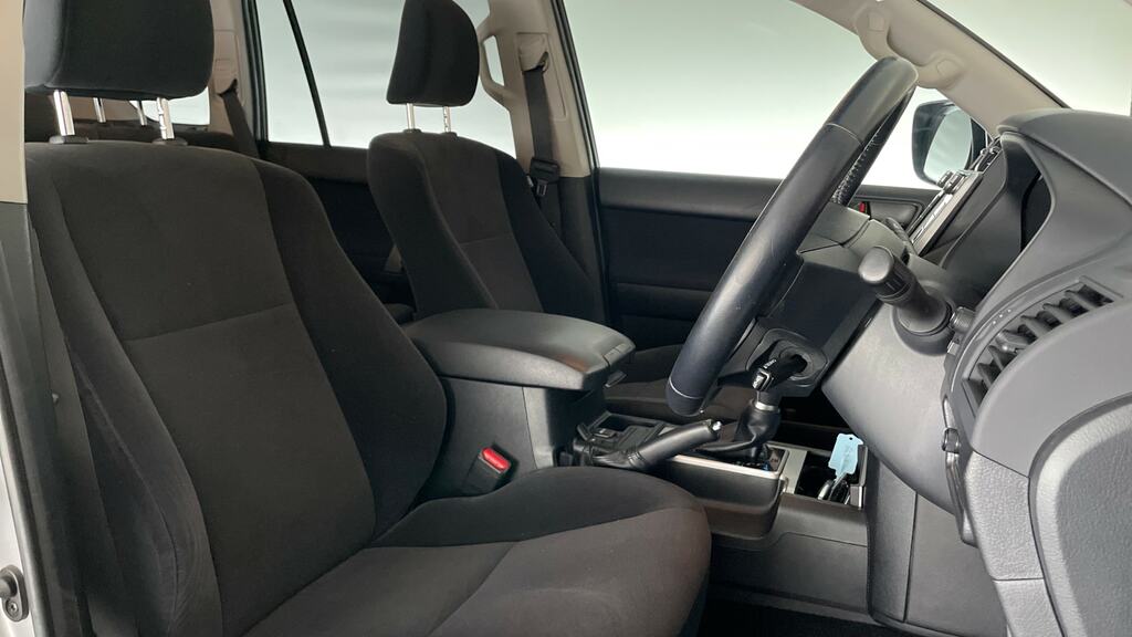Toyota Land Cruiser 2.8 D-4d Active 7 Seats Black #10