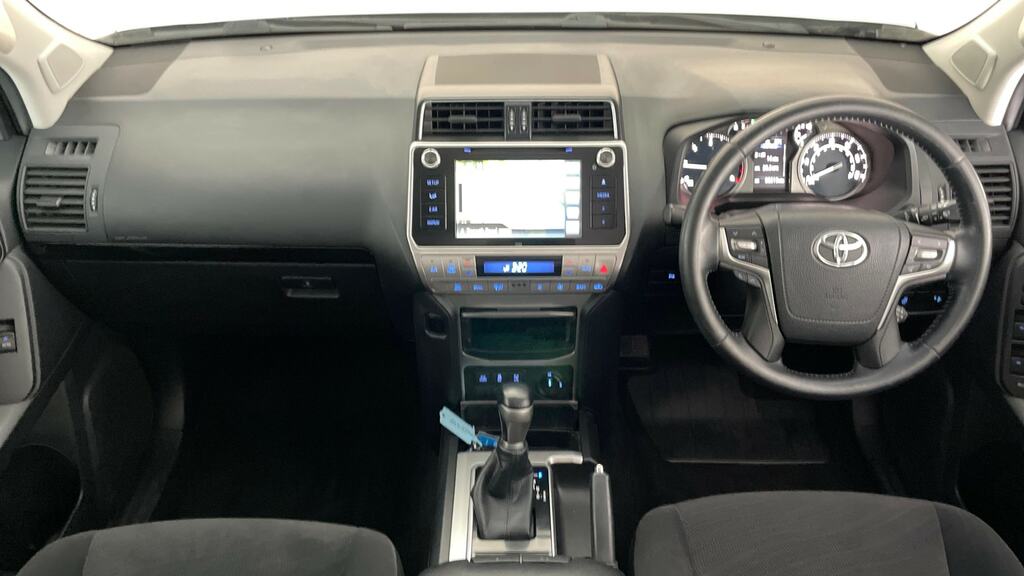 Toyota Land Cruiser 2.8 D-4d Active 5 Seats SO18ZDH Silver #6