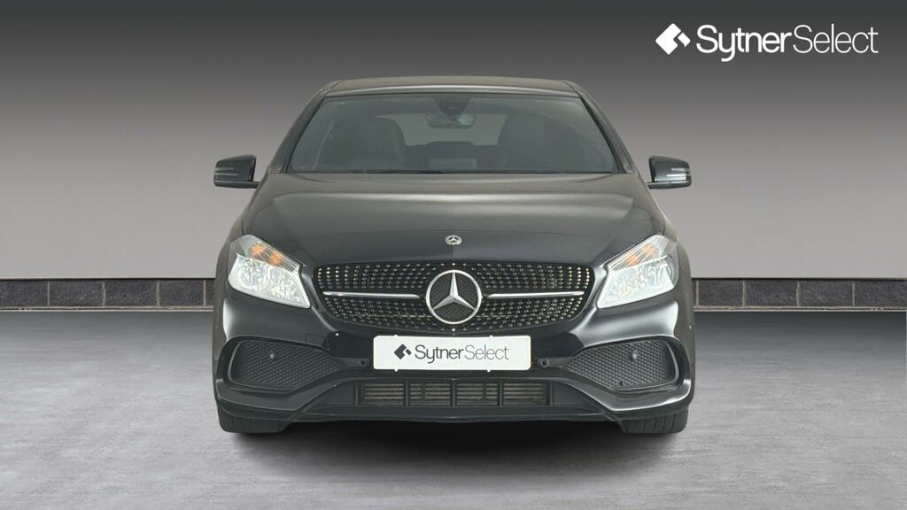 Mercedes-Benz A Class A200 Amg Line Executive EK18DOU Black #4