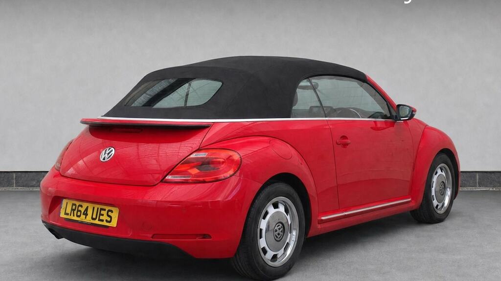 Volkswagen Beetle 1.2 Tsi Design Red #4