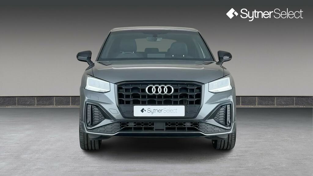 Audi Q2 30 Tfsi Black Edition DX22WDC Grey #4