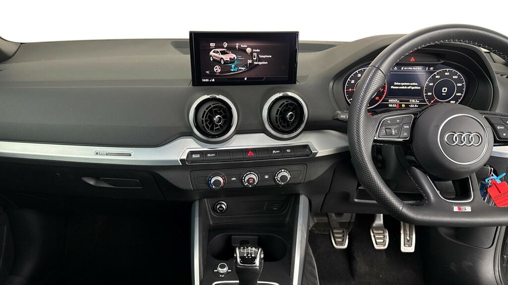 Audi Q2 30 Tfsi Black Edition DX22WDC Grey #6