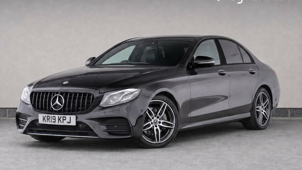 Mercedes-Benz E Class E400d 4Matic Amg Line Premium Plus 9G-tronic Black #2