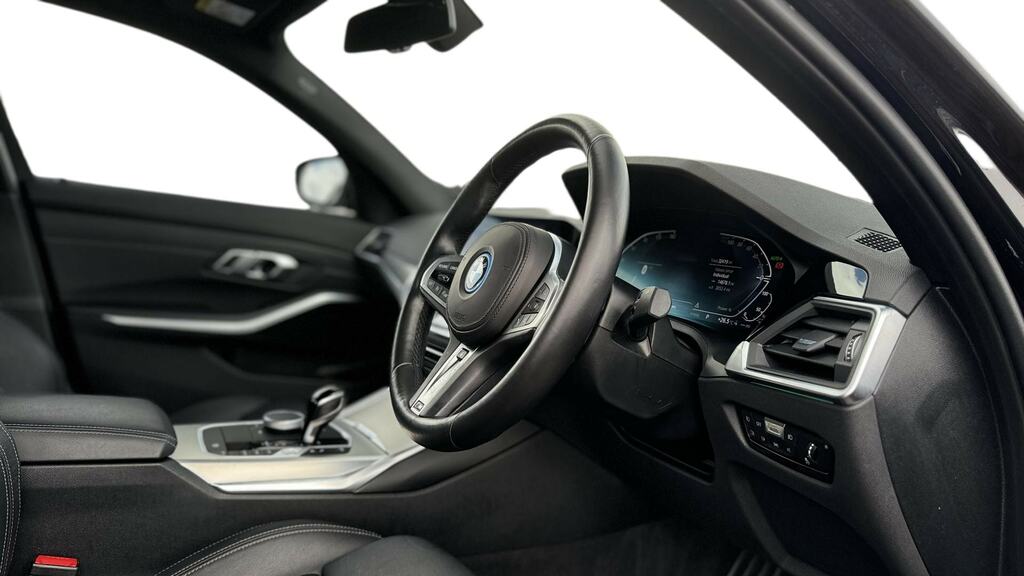 BMW 3 Series 330E Xdrive M Sport Step YW71HYH Black #5