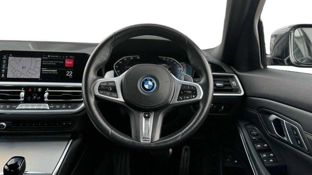BMW 3 Series 330E Xdrive M Sport Step YW71HYH Black #4