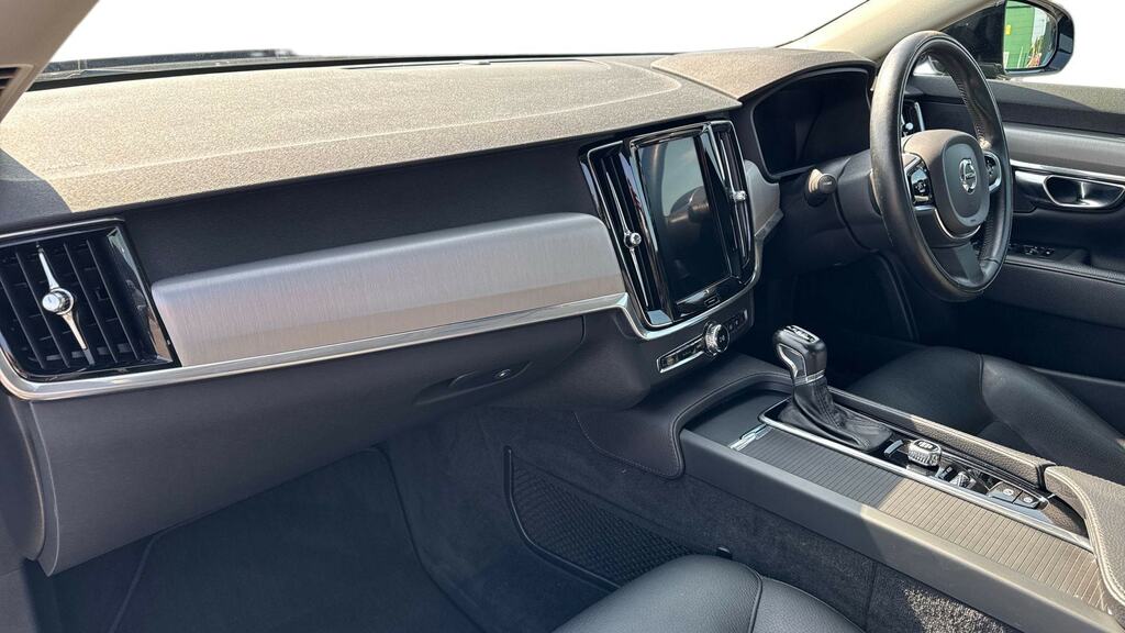 Volvo S90 2.0 D4 Momentum Geartronic Black #4