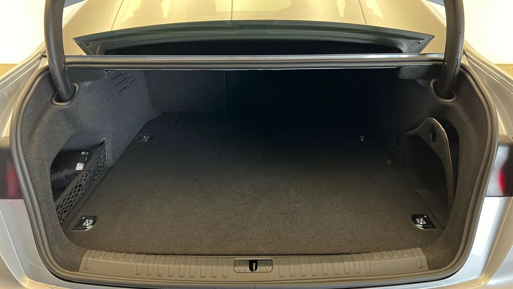 Audi A6 Saloon Black Edition Black #20