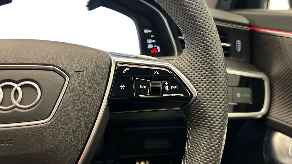 Audi A6 Saloon Black Edition Black #18