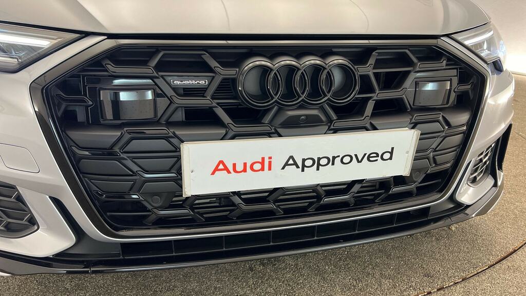 Audi A6 Saloon Black Edition Black #24