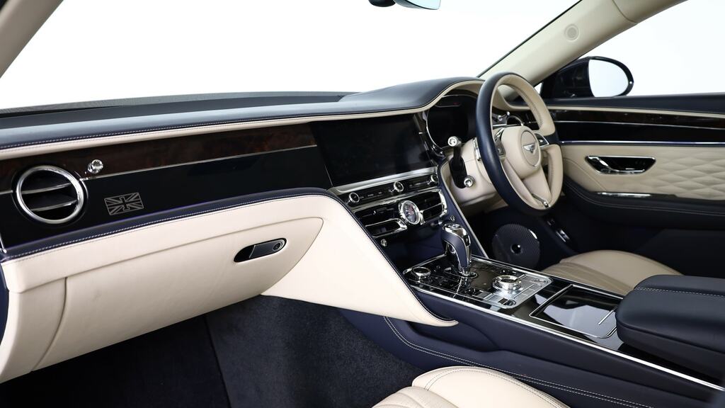Bentley Flying Spur 4.0 V8 First Edition Black #2