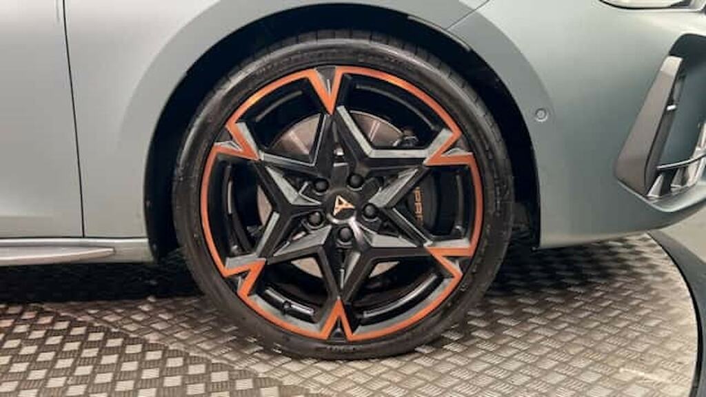 Cupra Leon 1.5 Ehybrid 272 Vz First Edition Dsg Grey #5