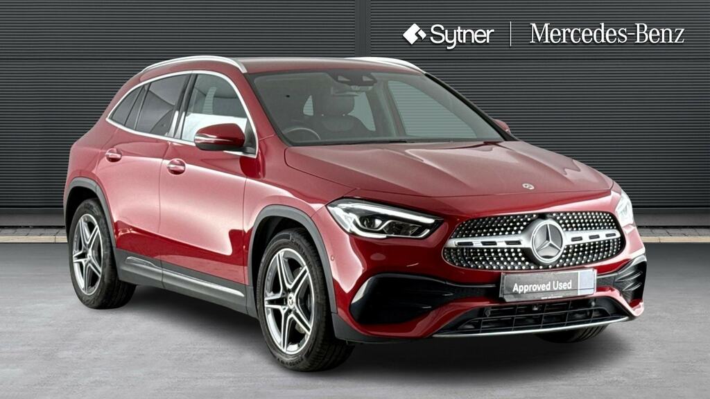 Mercedes-Benz GLA Class Gla 200 Amg Line Premium Red
