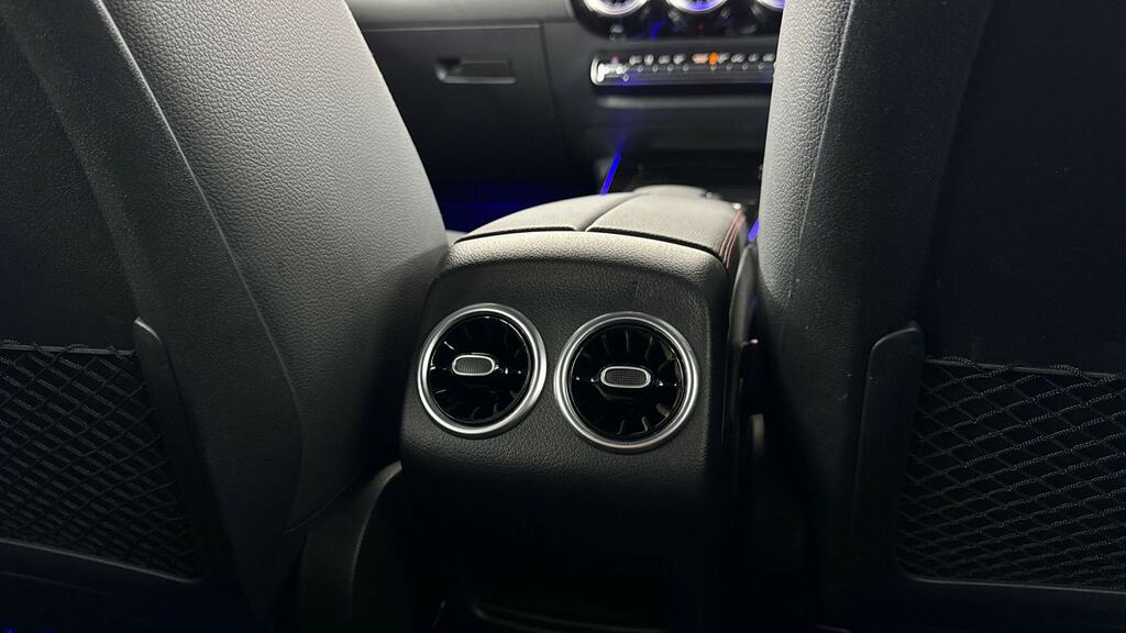 Mercedes-Benz GLA Class Black #22