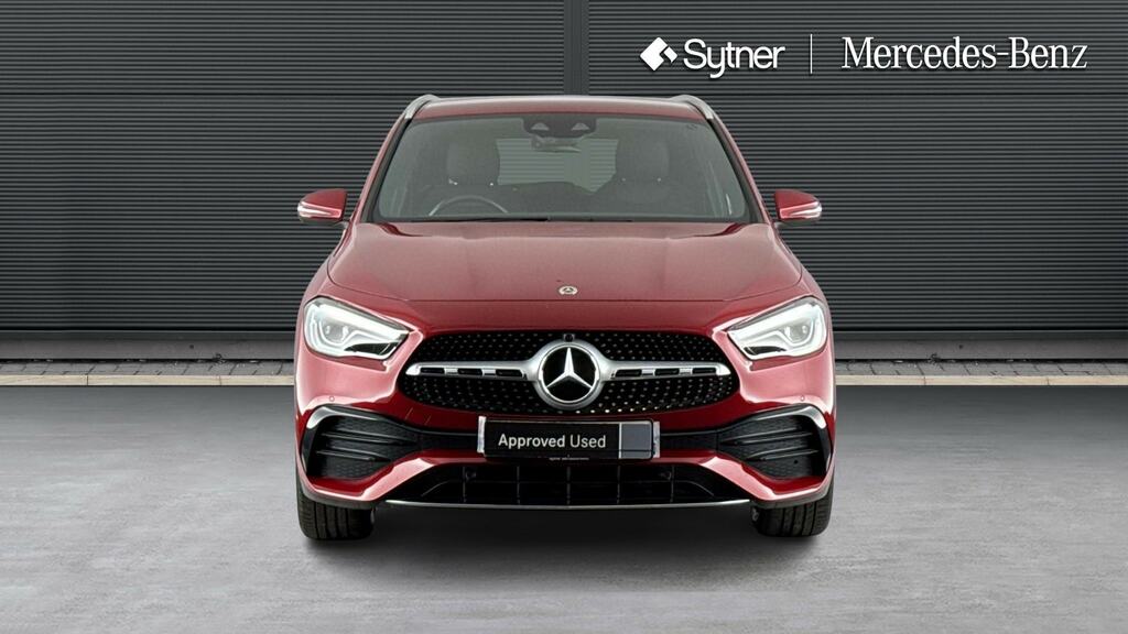 Mercedes-Benz GLA Class Gla 200 Amg Line Premium Red #6