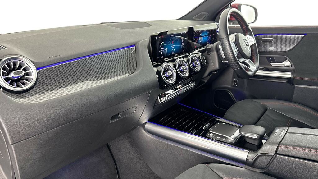 Mercedes-Benz GLA Class Black #8