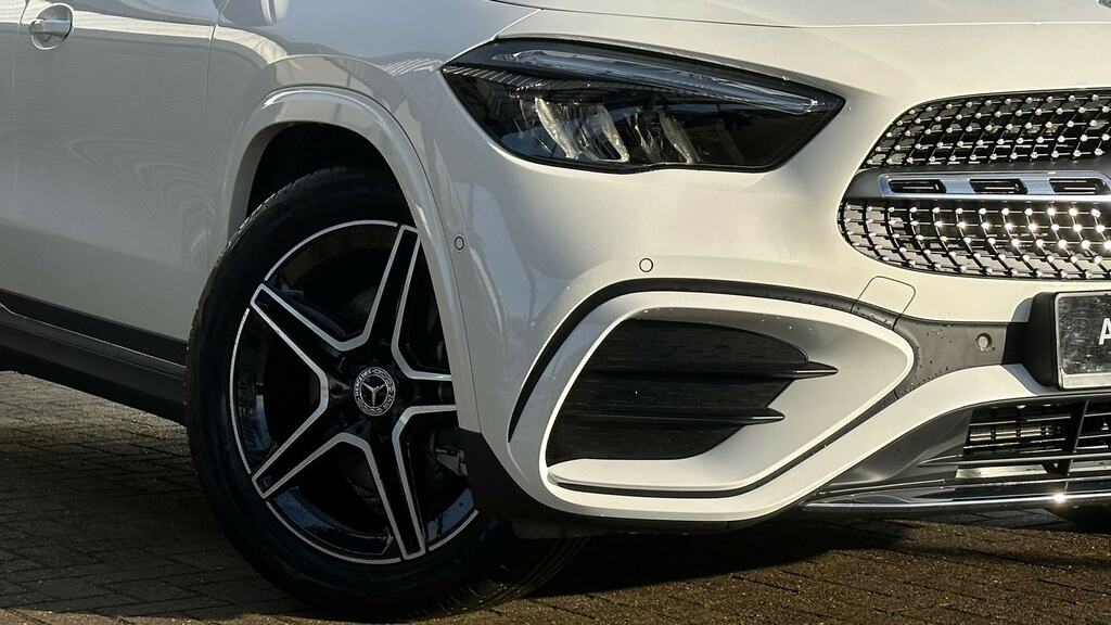 Mercedes-Benz GLA Class Gla 200D Amg Line Executive Black #19