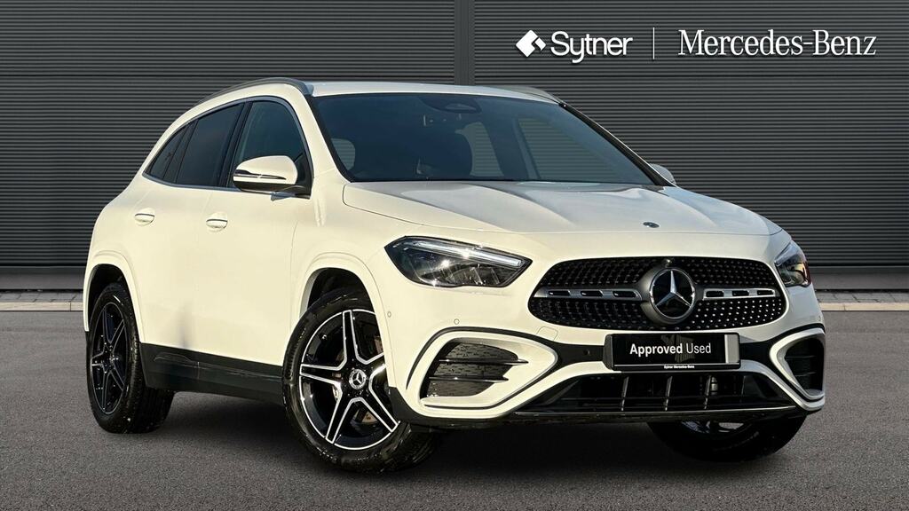 Mercedes-Benz GLA Class Gla 200D Amg Line Executive Black #1