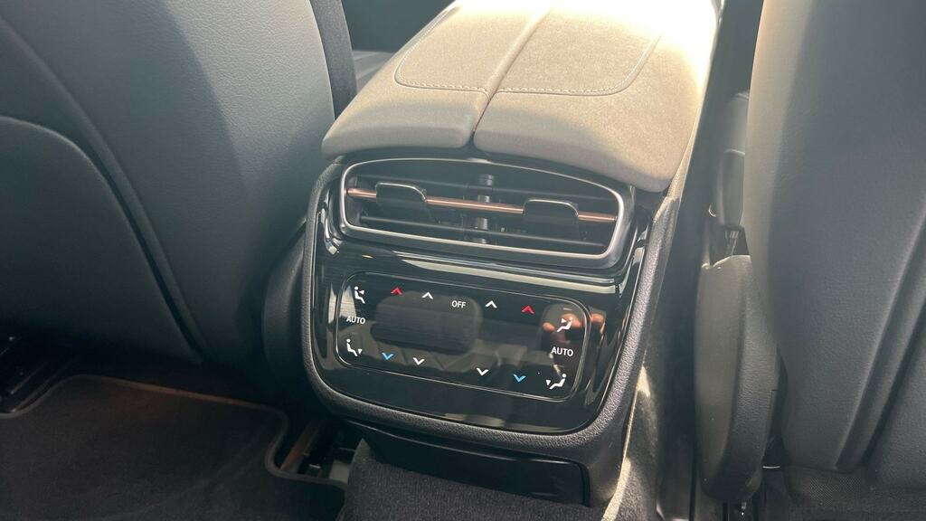 Mercedes-Benz EQS Hatchback White #21